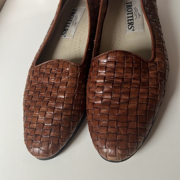 Trotters Liz Basket Weave Loafers Size 8N - Picture 2 of 7